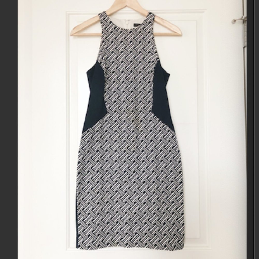 Banana Republic White and Navy Sheath Dress
